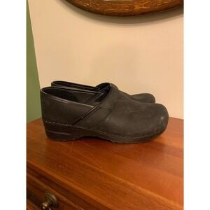 Dansko matte Black Leather Clogs Size 42 EU Women's Slip On Comfort Shoes